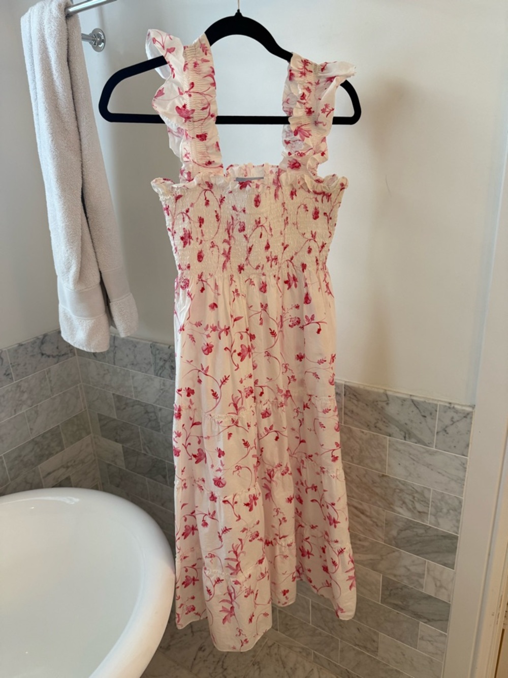 Hill House Ellie Nap Dress Size Small- red botanical